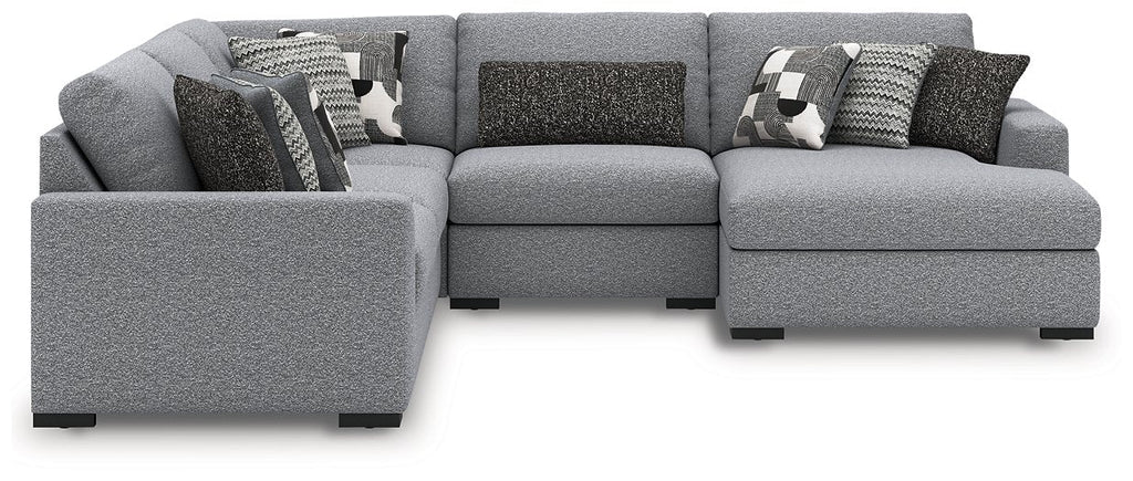 Bealton Sectional with Chaise