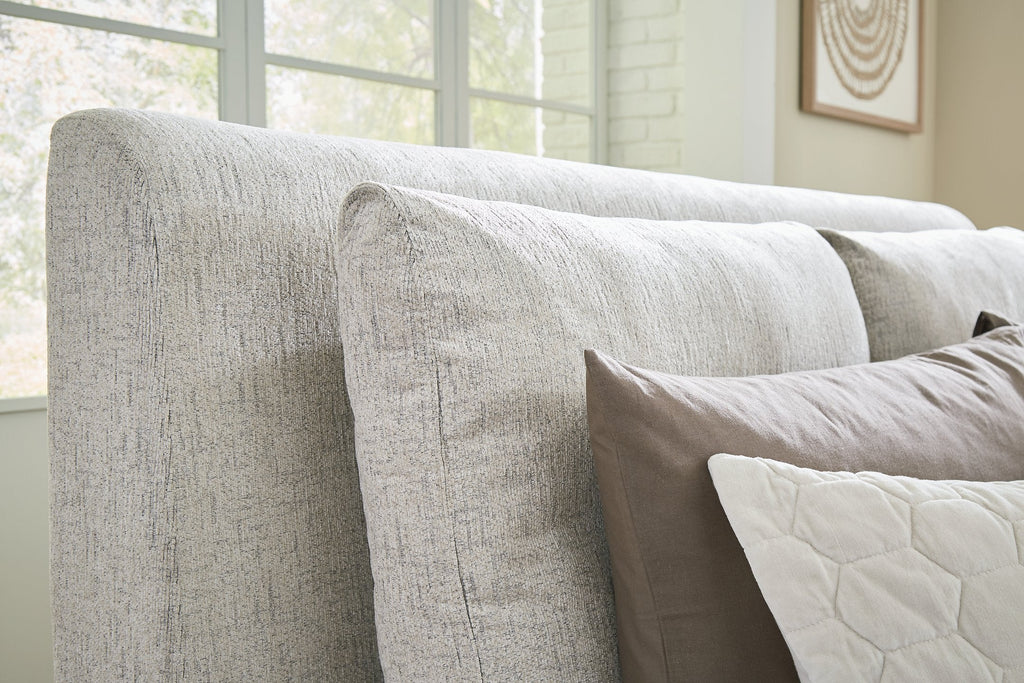 Cabalynn Upholstered Bed