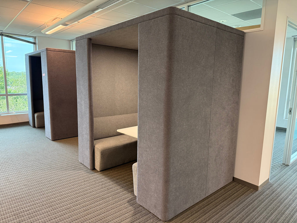 4-Person Meeting Pod