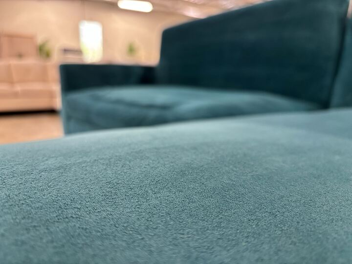 Avenue Novara Sectional Sofa